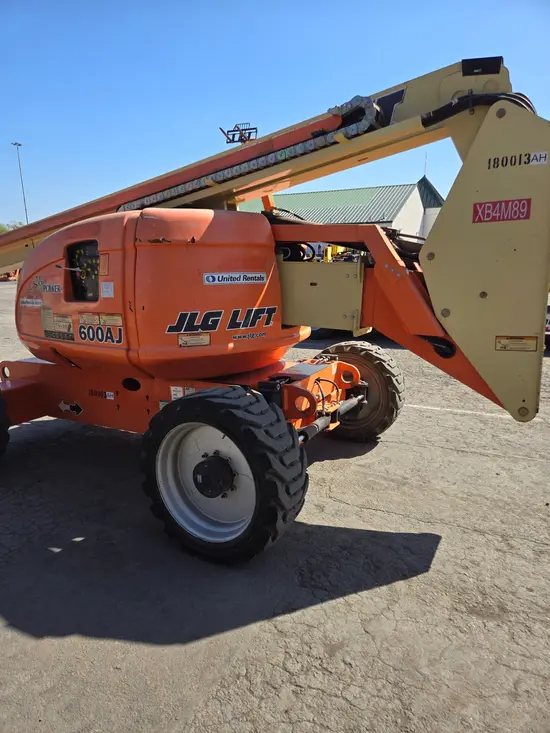 2016 JLG 600AJ Articulating Boom Lift