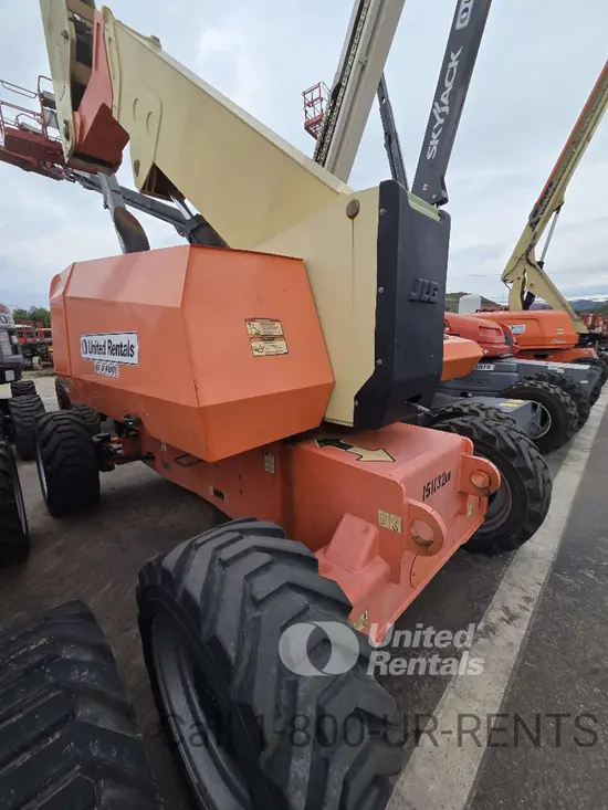 2015 JLG 800AJ Articulating Boom Lift