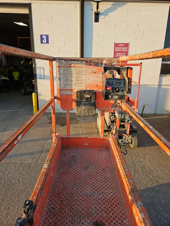 2018 JLG 1932R Scissor Lift