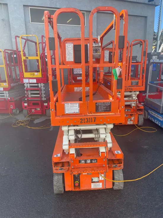 2018 Snorkel S3219E Scissor Lift
