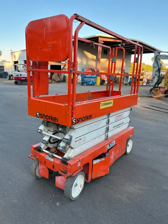 2019 Snorkel S3226E Scissor Lift