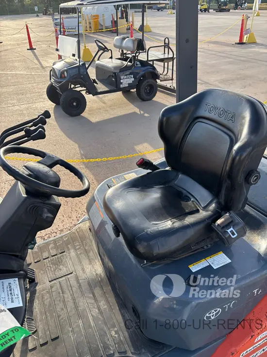 2019 Toyota 8FDU25 Warehouse Forklift