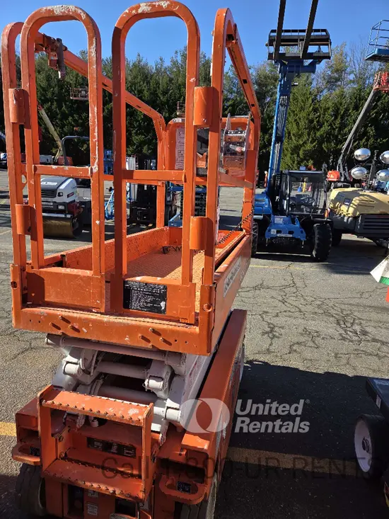 2018 Snorkel S3219E Scissor Lift