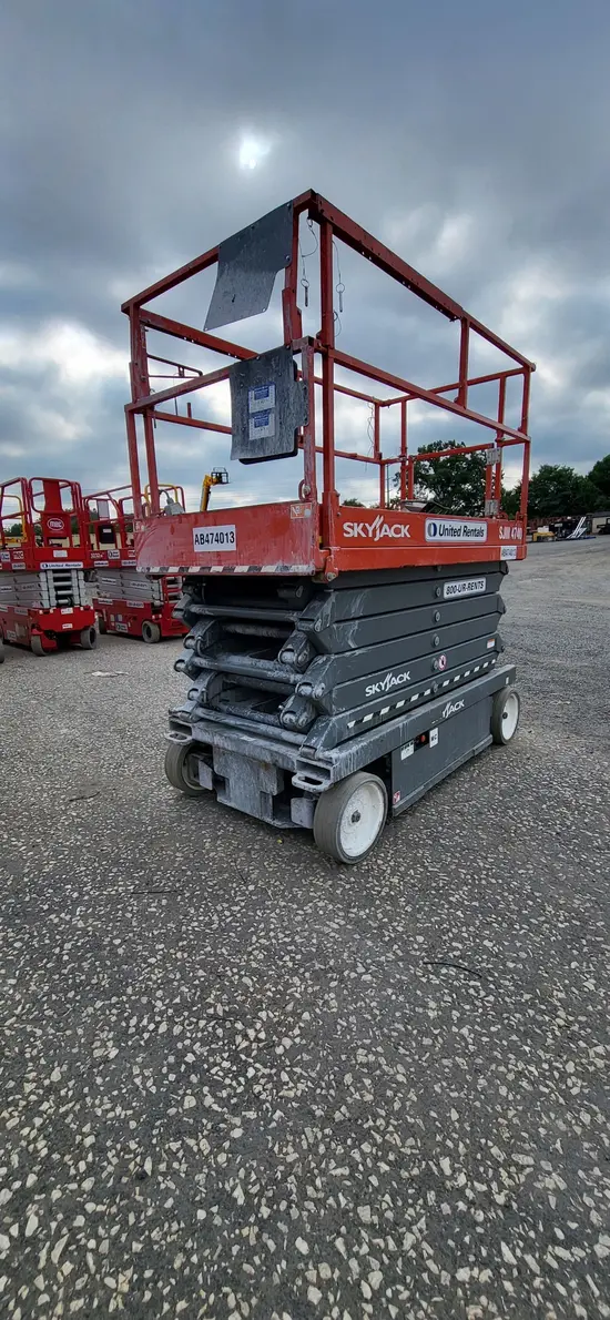 2018 Skyjack SJIII4740 Scissor Lift