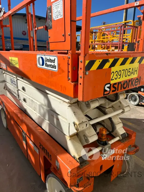 2019 Snorkel S3226E Scissor Lift