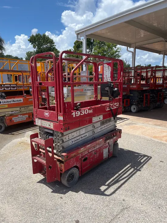 2017 MEC 1930SE Scissor Lift