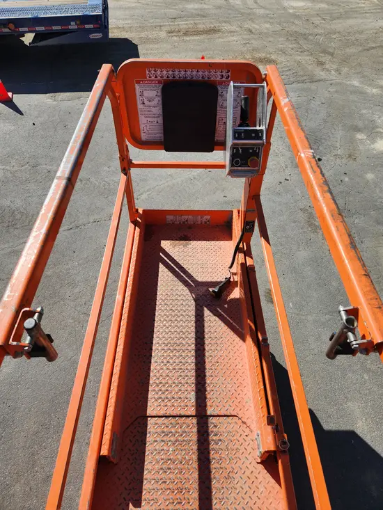2020 Snorkel S3226E Scissor Lift