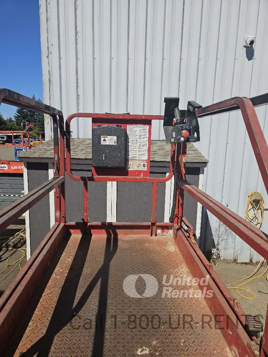2017 MEC 4046SE Scissor Lift