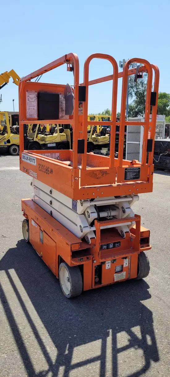 2019 Snorkel S3219E Scissor Lift