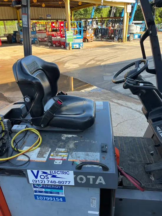 2018 Toyota 8FBCU25 Warehouse Forklift