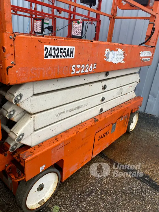 2020 Snorkel S3226E Scissor Lift