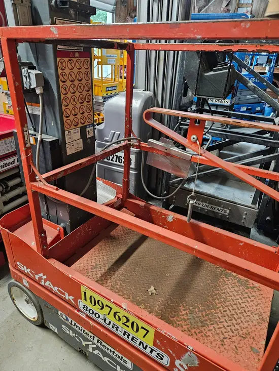 2019 Skyjack SJ12 Self-Propelled One-Person Lift