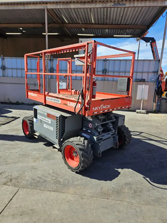 2017 Skyjack SJ6826RT Rough Terrain Scissor Lift