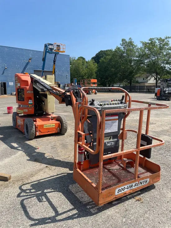 2014 JLG E300AJP Articulating Boom Lift