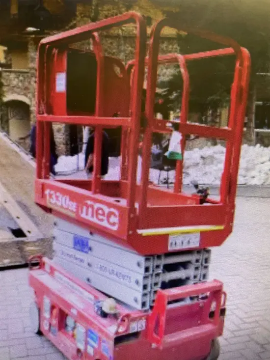 2019 MEC 1330SE Scissor Lift