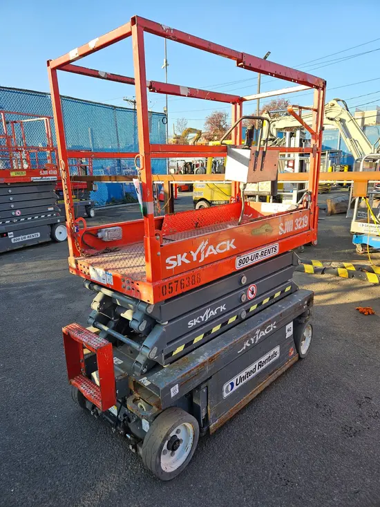 2017 Skyjack SJ3219SC Scissor Lift