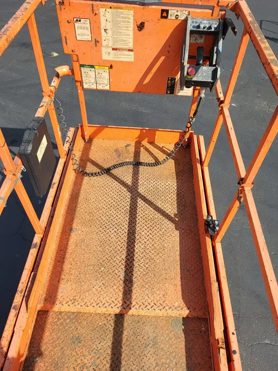2017 JLG 3246ES Scissor Lift