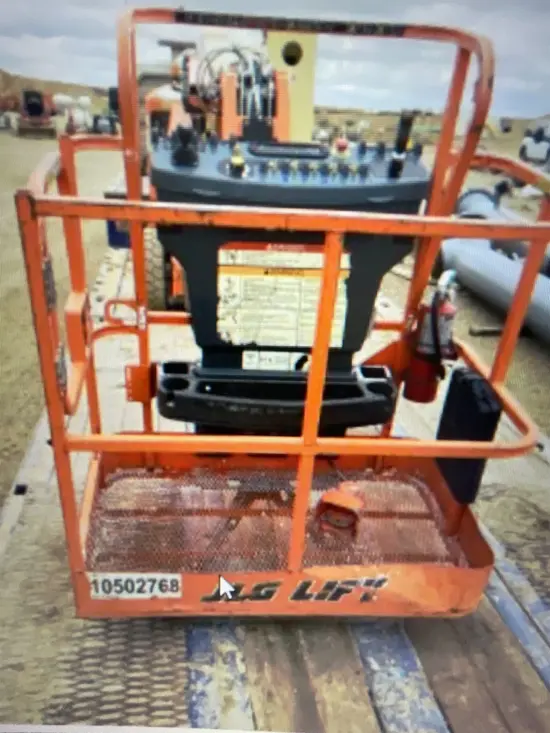 2016 JLG E400AJPN Articulating Boom Lift