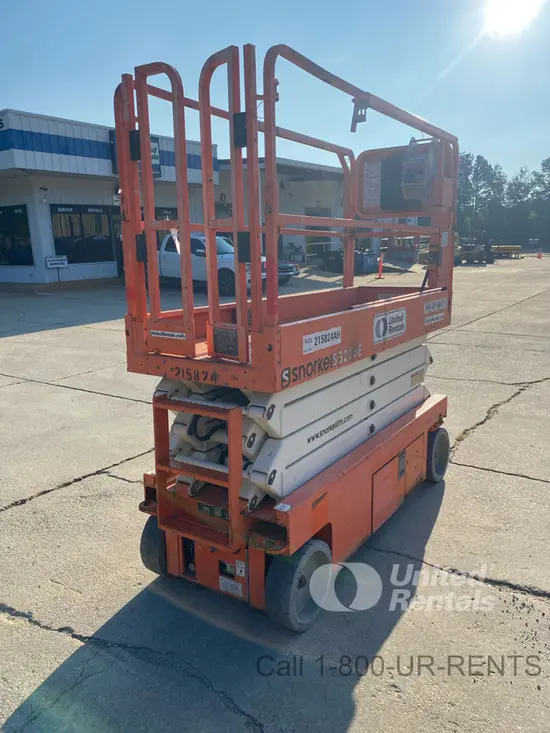 2018 Snorkel S3226E Scissor Lift