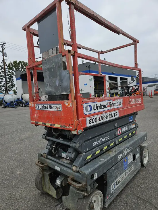 2016 Skyjack SJIII3219 Scissor Lift