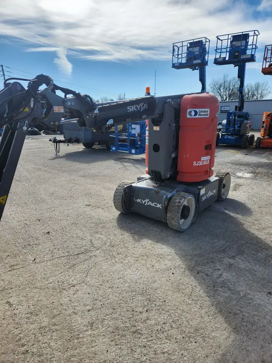 2017 Skyjack SJ30ARJE Articulating Boom Lift