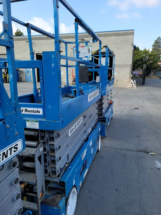 2017 Genie GS-3232 Scissor Lift