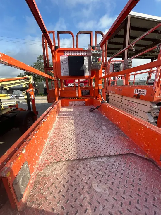 2020 Snorkel S3219E Scissor Lift
