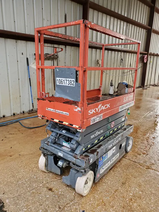 2017 Skyjack SJIII3219 Scissor Lift