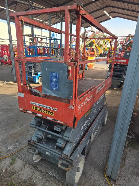 2017 Skyjack SJIII3226 Scissor Lift