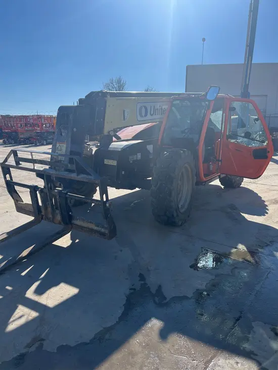 2018 JLG 742 Forklift