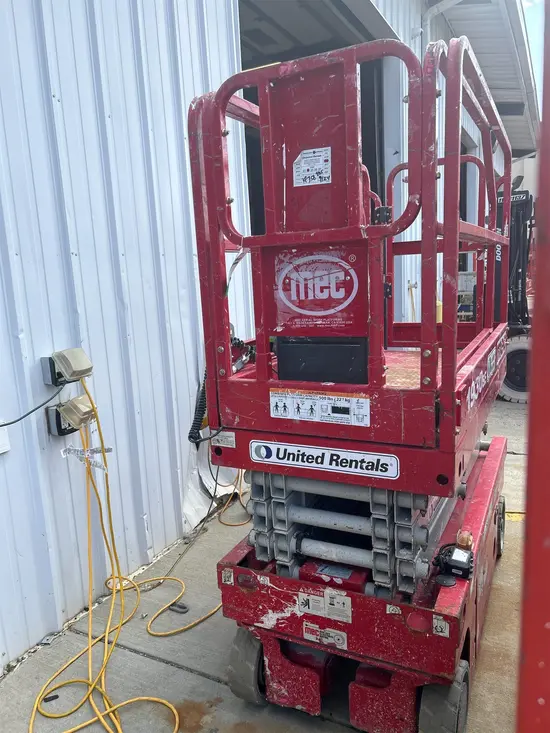 2018 MEC 1930SE Scissor Lift
