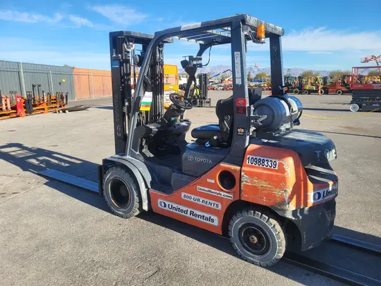 2019 Toyota 8FGU25 Warehouse Forklift