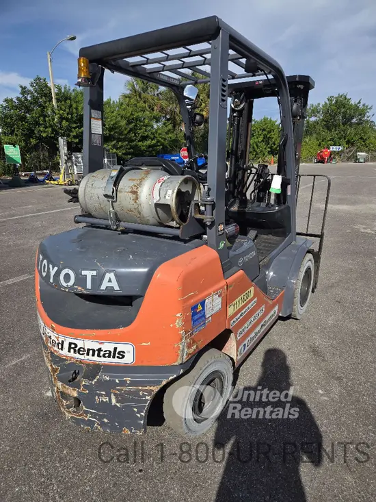 2020 Toyota 8FGU25 Warehouse Forklift