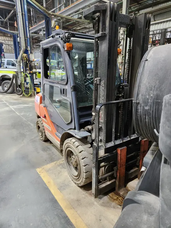 2017 Toyota 8FGU30 Warehouse Forklift