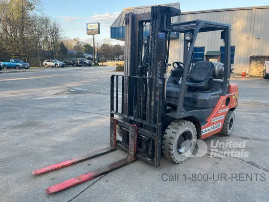 2020 Toyota 8FGU25 Forklift
