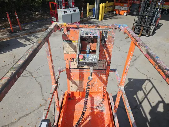2017 JLG 2632ES Scissor Lift