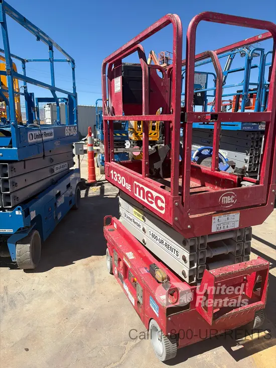 2018 MEC 1330SE Scissor Lift