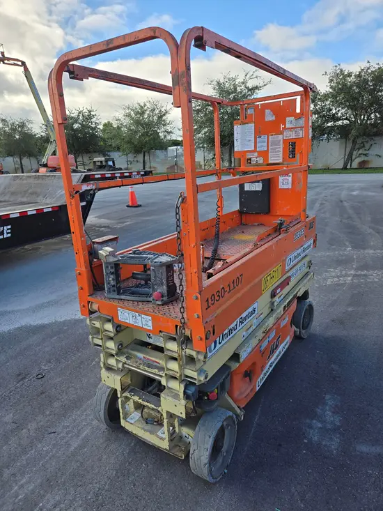 2017 JLG 1930ES Scissor Lift