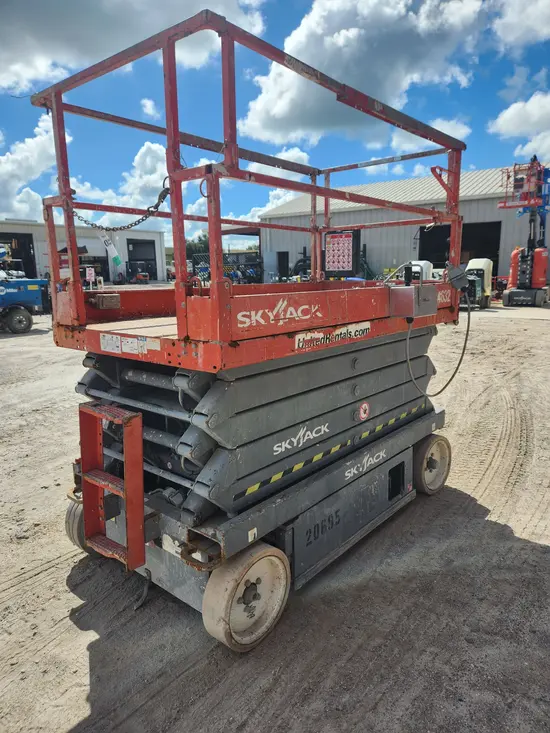 2015 Skyjack SJIII4632 Scissor Lift
