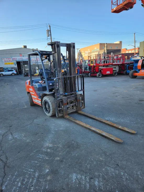 2019 Toyota 8FDU30 Warehouse Forklift