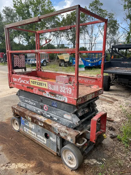 2018 Skyjack SJIII3219 Scissor Lift