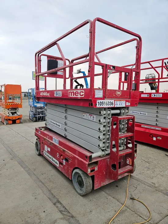 2017 MEC 4046SE Scissor Lift