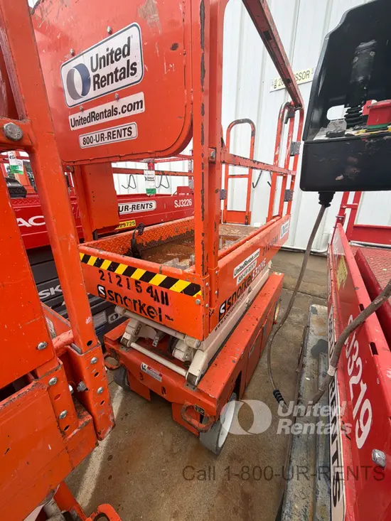 2018 Snorkel S3219E Scissor Lift