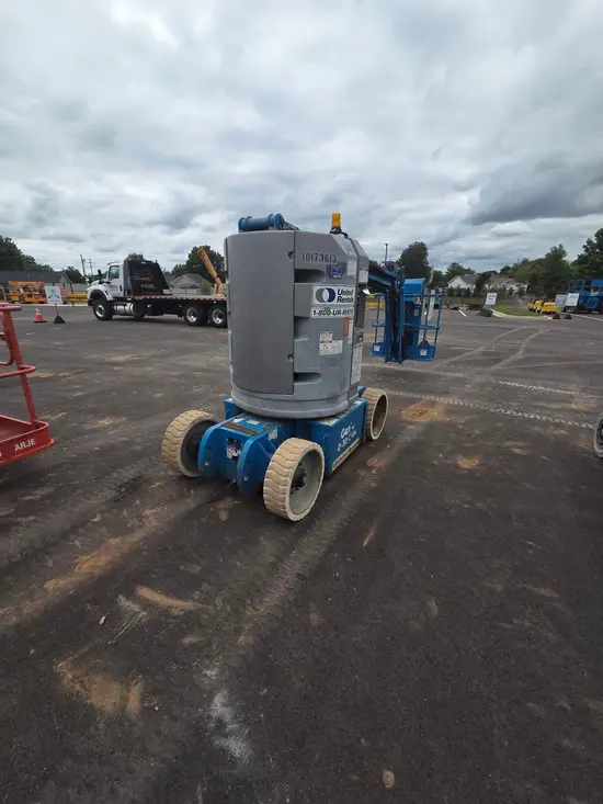 2013 Genie Z-30/20N Articulating Boom Lift