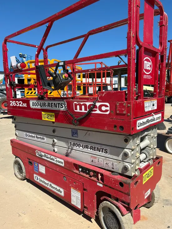2018 MEC 2632SE Scissor Lift