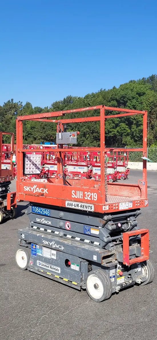 2018 Skyjack SJIII3219 Scissor Lift