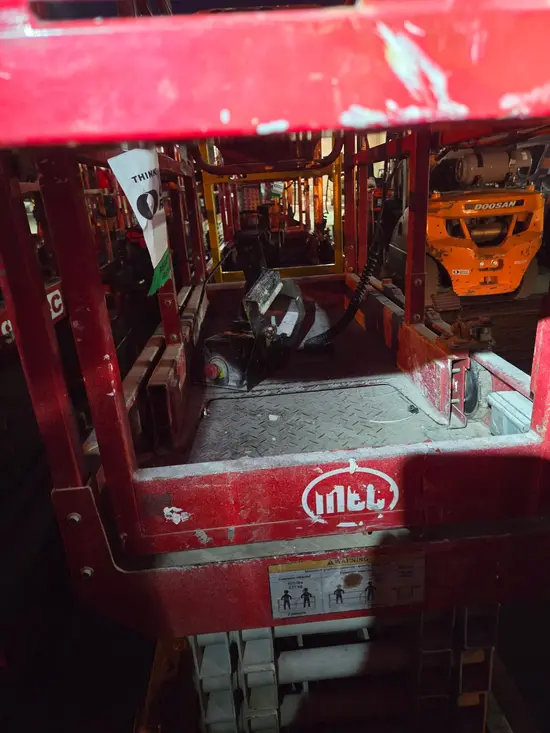 2019 MEC MICRO 19 Scissor Lift