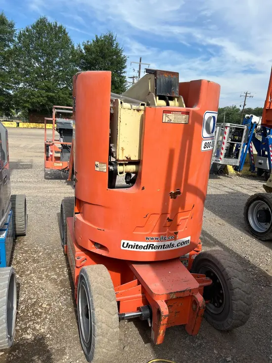 2018 JLG E300AJP Articulating Boom Lift