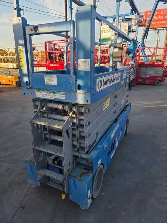 2019 Genie GS-3232 Scissor Lift