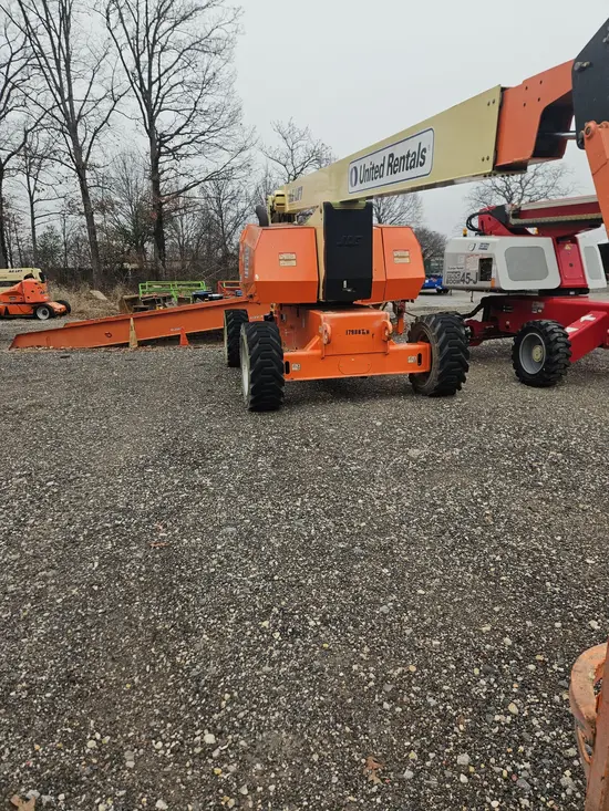 2016 JLG 800AJ Articulating Boom Lift
